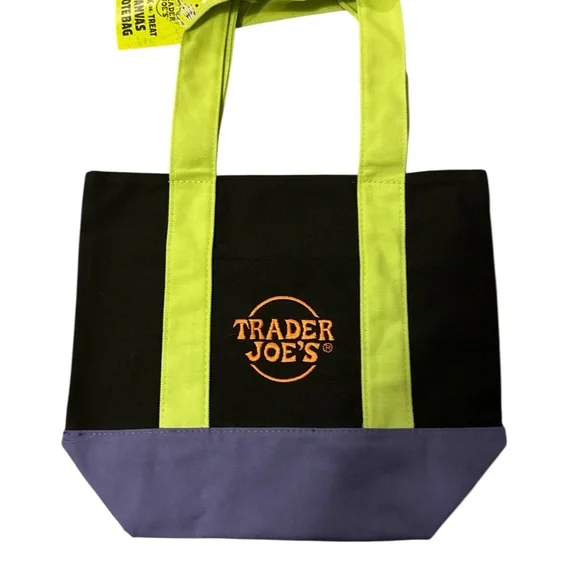 Trader Joe's Halloween Tote Bags set of 4 NWT - Picture 2 of 11
